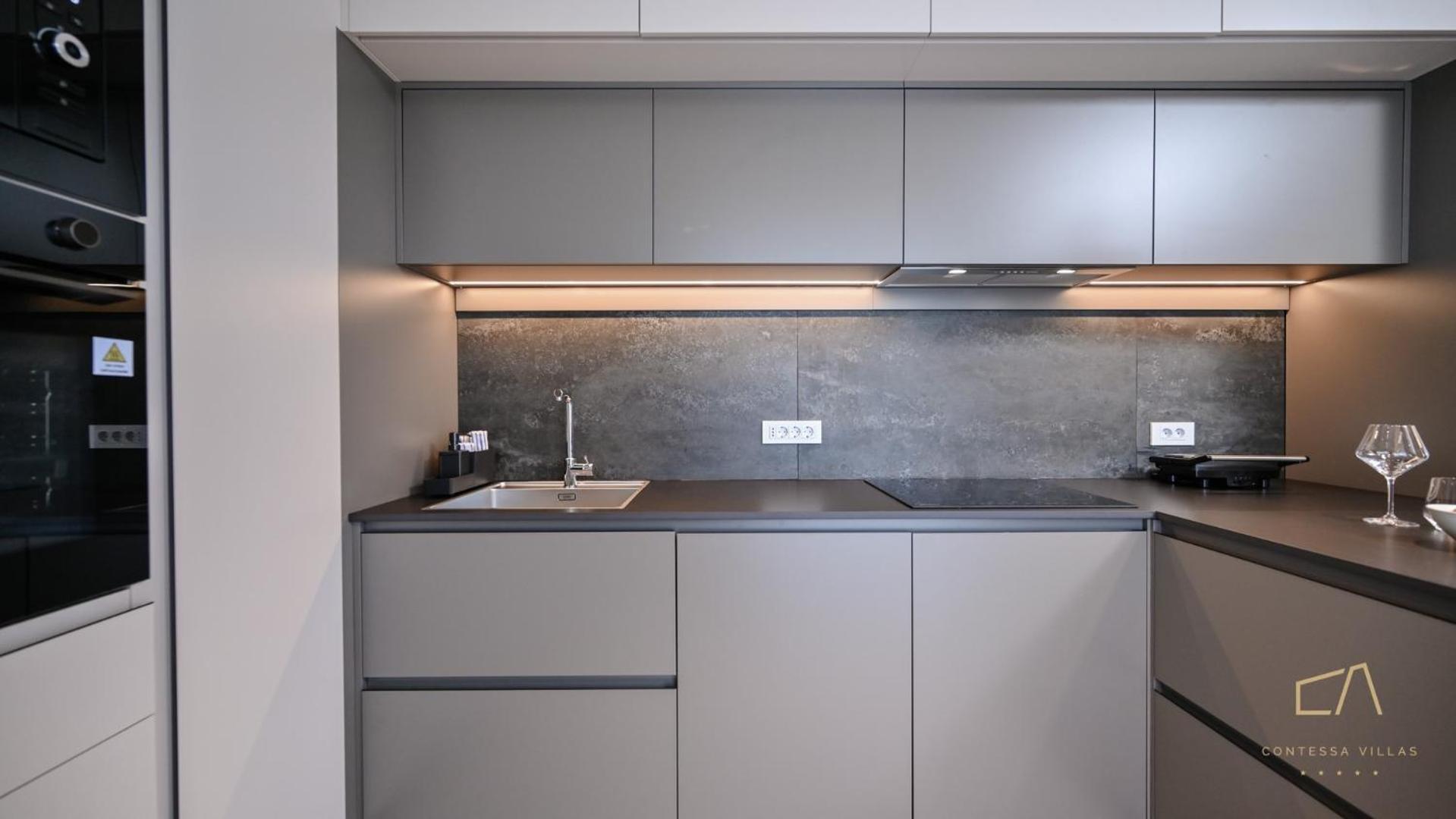 Luxury Apartments Villa Lacrima シロ エクステリア 写真