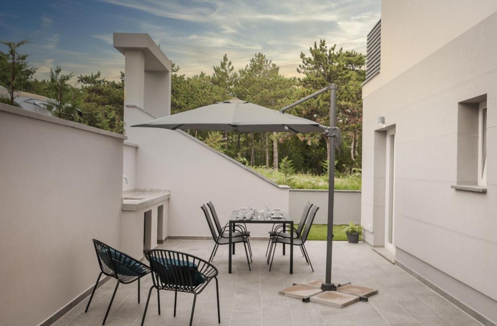 Luxury Apartments Villa Lacrima シロ エクステリア 写真